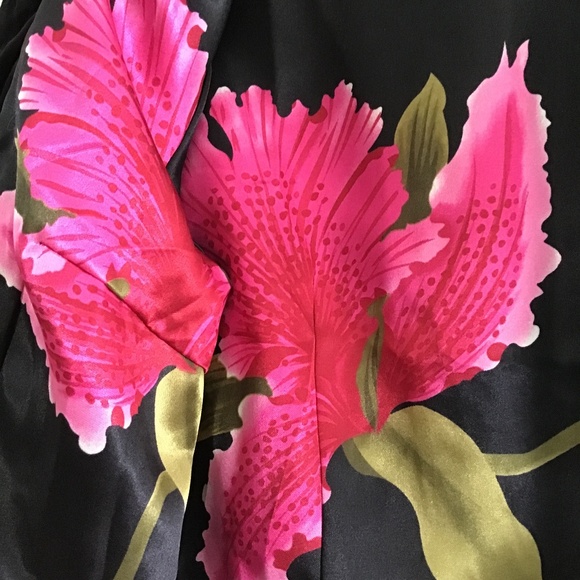 WD.NY Black silk/velvet lined 3/4 length sleeve jacket - Picture 6 of 8